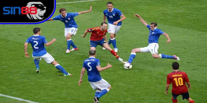 Tiền Vệ Trung Tâm: Vị Trí Quan Trọng Bậc Nhất Đội Bóng